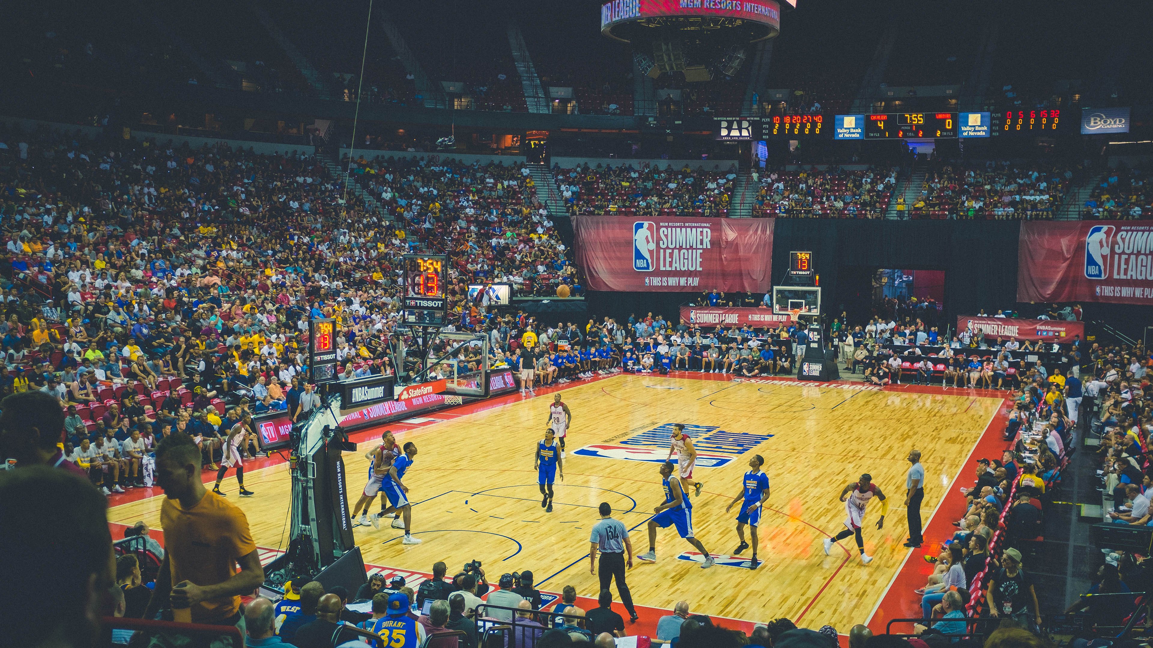 球迷与球员互动日直播,拉近明星与粉丝距离,球迷分享